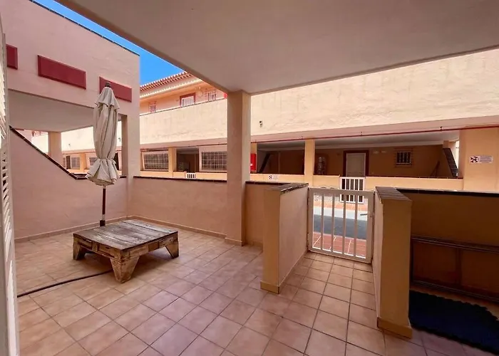 Charming Cristianos * לוס כריסטיאנוס